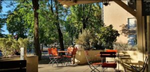 La terrasse du Petit Bonheur