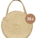 SAC ROND JIMA : Ce panier, tressé avec des feuillesde palmier a une jolie forme ronde.Il complète à merveille les tenuesestivales grâce à son format et à samatière à la fois neutre et tendance.Dimensions : Diamètre : 35 cm /Epaisseur : 4 cm / Anses : 12 cm