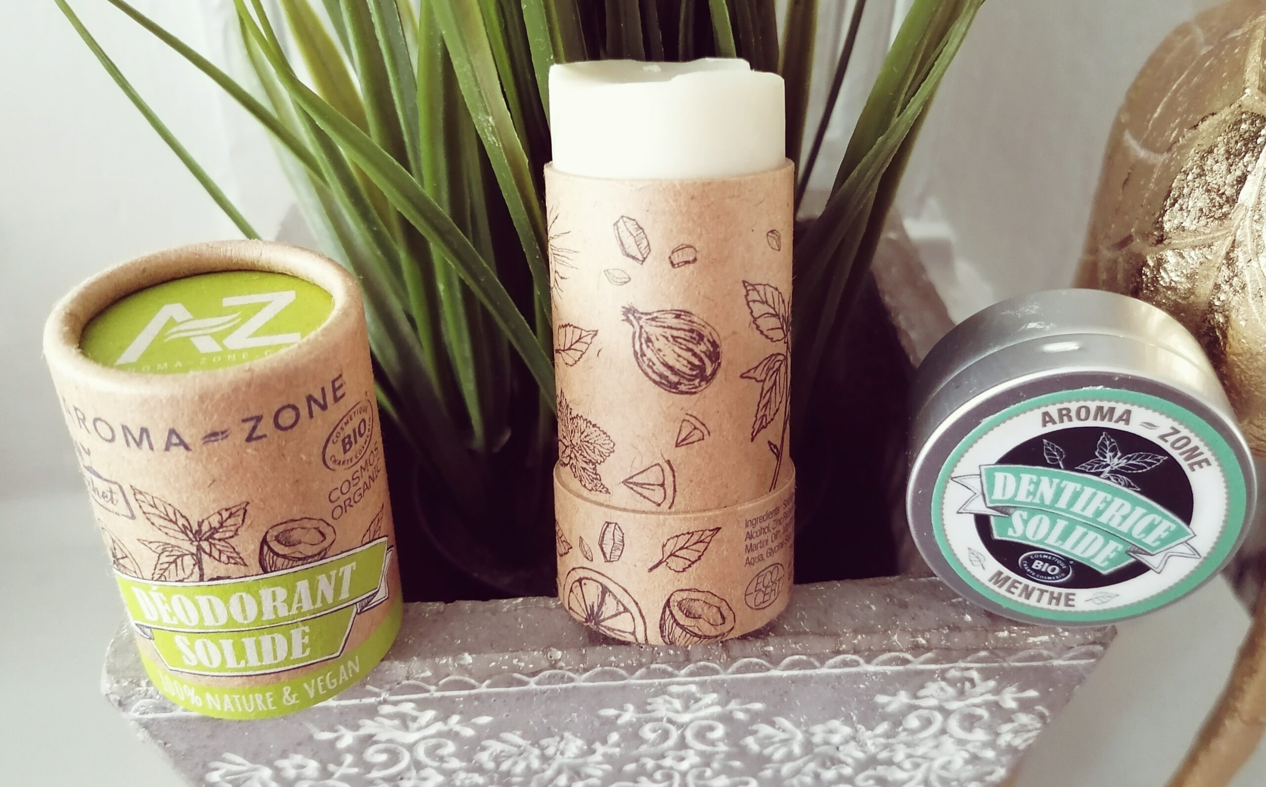Le déodorant et le dentifrice
