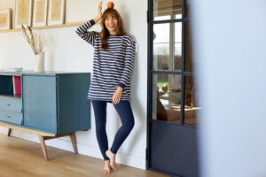 BlanchePorte Pyjama molleton rayé avec legging 26,39€