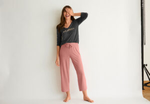 BlanchePorte Tee-shirt pyjama manches longues imprimé "passion cocooning" 6,39€