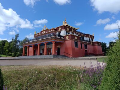 Temple bouddhiste Biollet façade