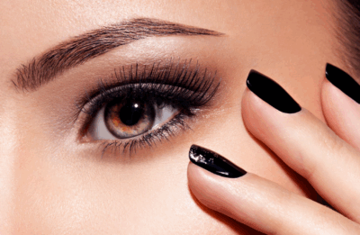 yeux mascara sourcil