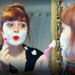 Révolution du poil femme qui se rase