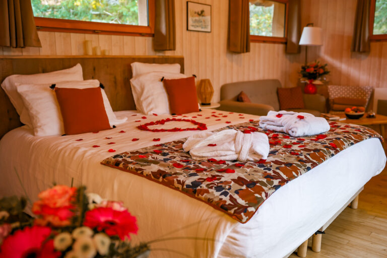 ©Cabanes Châteaux Le Peydébé Auvergne