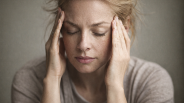 peau-fatiguee-stress-visage.