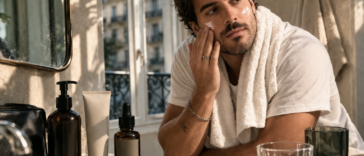 soin-visage-homme-routine-salle-de-bain