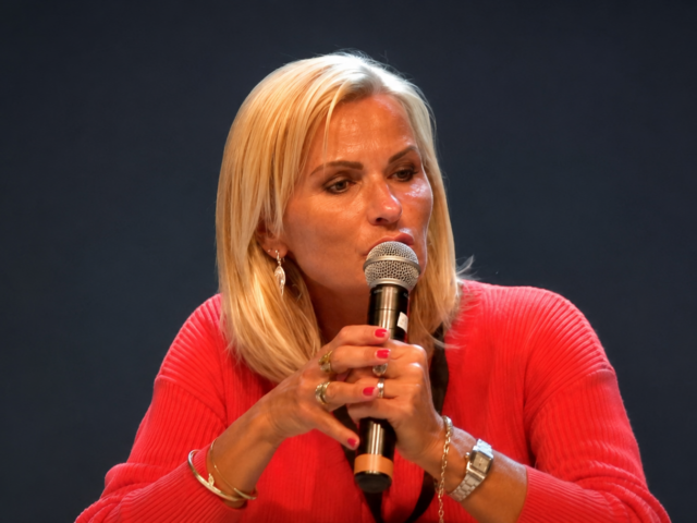 Aline Peugeot : « De l’asphyxie au souffle », le portrait bouleversant d’une femme (enfin) libre